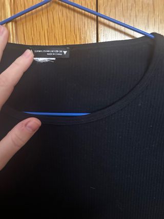 Crop top Zara con detalles brillantes