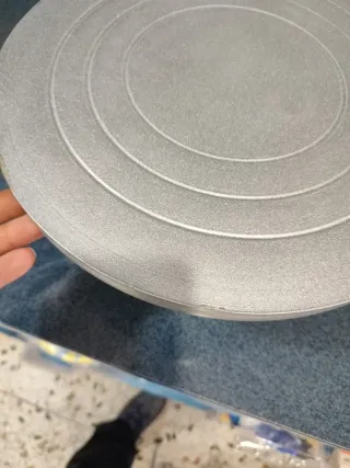 Plato giratorio para decorar tartas