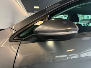 VOLKSWAGEN Golf Advance 2.0 TDI 110kW 150CV DSG