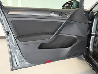 VOLKSWAGEN Golf Advance 2.0 TDI 110kW 150CV DSG