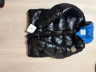 Plumífero Moncler Negro y Azul