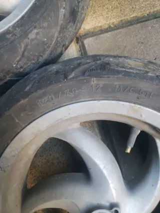 RUEDAS PIAGIO RUNNER DE 49