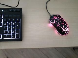 Teclado y Ratón Gaming Corsair y GXT.