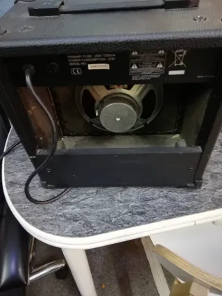 Amplificador Harley Benton Guitarra Eléctrica