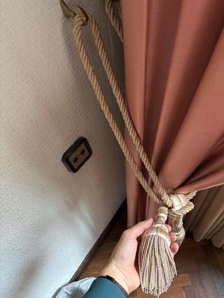 LOTE DE DOS Cortinas rosa con borde decorativo