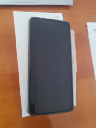 Xiaomi 14T Co-engineered with Leica