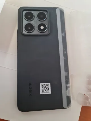 Xiaomi 14T Co-engineered with Leica