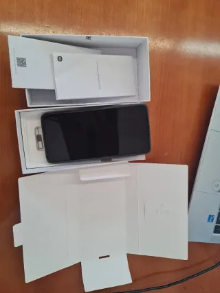 Xiaomi 14T Co-engineered with Leica