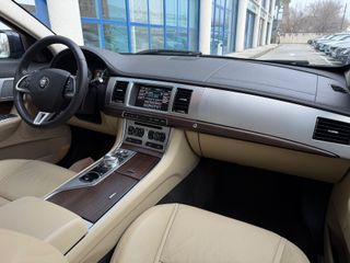 Jaguar XF 2.2 Diésel Luxury