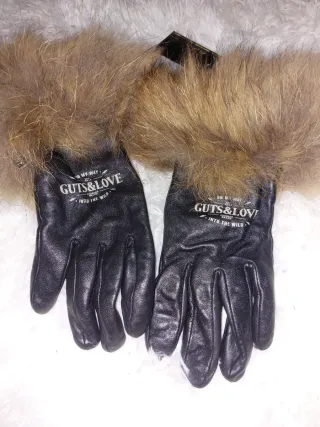 Guantes Guts & Love con pelo