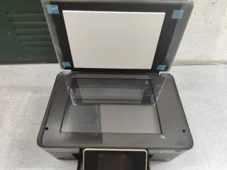 Impresora HP Photosmart Plus WiFi Táctil