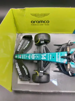 Bburago Aston Martin F1 #14 Fernando Alonso 1:43