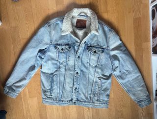 Chaqueta vaquera Levi's con borrego