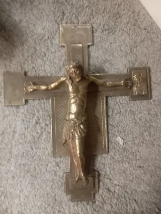 Crocifisso in metallo