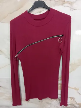 Jersey burdeos con cremallera