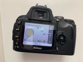 Cámara Réflex Nikon D60 (Solo Cuerpo).