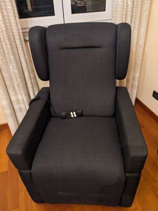 Poltrona alzapersona e reclinabile