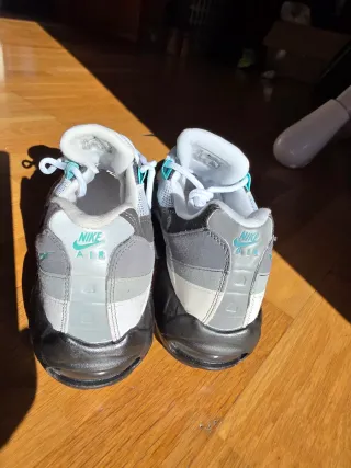 Zapatillas Nike Air Max 95 Gris y Turquesa