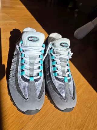 Zapatillas Nike Air Max 95 Gris y Turquesa