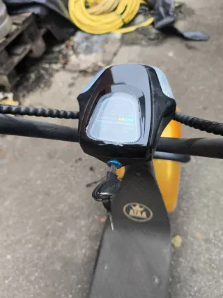 Scooter Eléctrico ATAA - Estrenado 10 km....