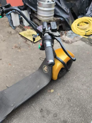 Scooter Eléctrico ATAA - Estrenado 10 km....