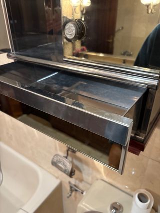 Mueble de baño cristal y metal