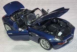 Auto in miniatura in scala in metallo, modellismo auto