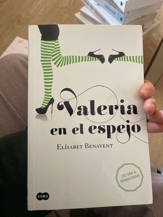 Valeria al desnudo / Valeria Naked (Serie Valer...