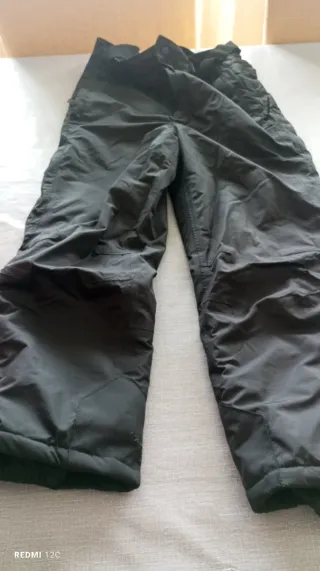 Mono de nieve negro con tirantes talla 10