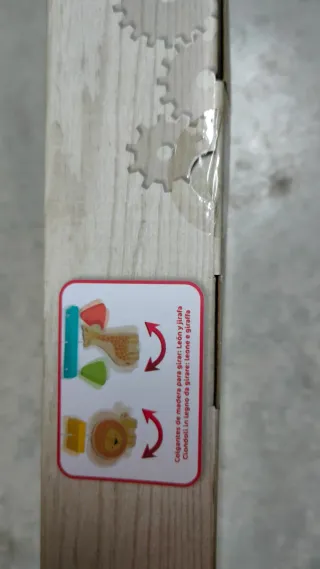 Gimnasio de madera Montessori para bebé