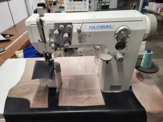 Máquina de coser industrial Dürkopp Adler 888