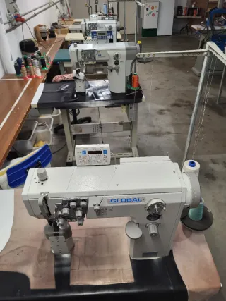 Máquina de coser industrial Dürkopp Adler 888