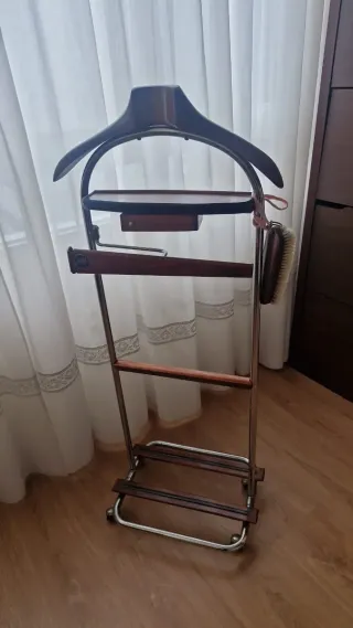 Perchero de pie madera y metal