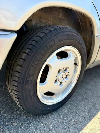 Mercedes-Benz Clase E 1993