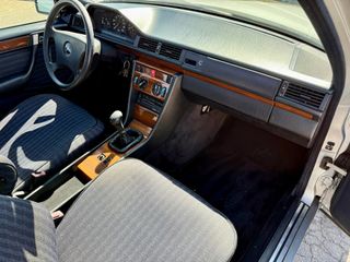 Mercedes-Benz Clase E 1993