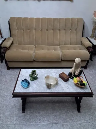 Sillón de salón tela y madera