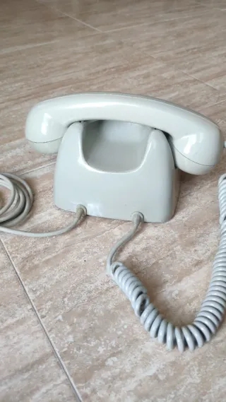 Teléfono Heraldo Gris Antiguo