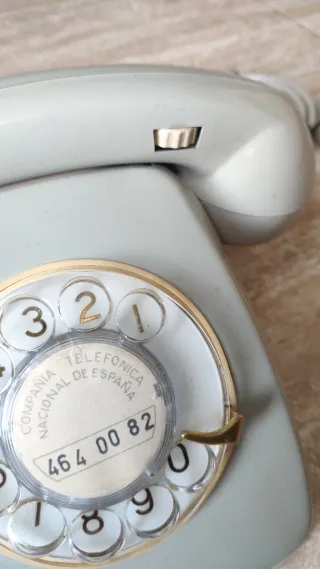 Teléfono Heraldo Gris Antiguo