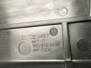 Tapa caja bateria VW 1K0915443A