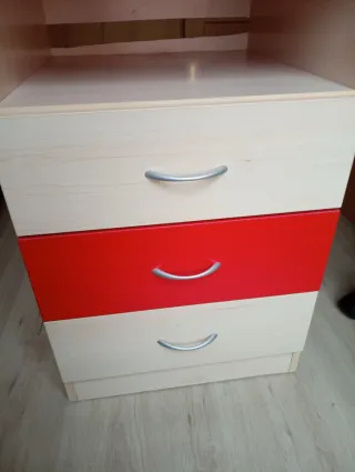 Mueble de madera multiusos
