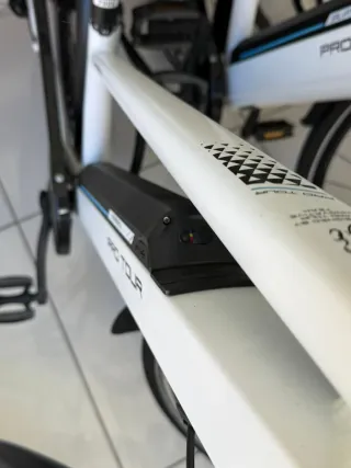 Bicicleta Eléctrica XC920 PRO TOUR