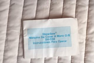 Lote Juana 2 mini máquinas coser y 6 manteles indi