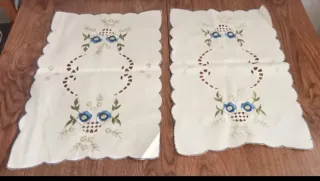 Lote Juana 2 mini máquinas coser y 6 manteles indi