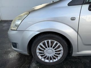 TOYOTA COROLLA VERSO 7PZ  2.2 D4-D 136CV MANUAL