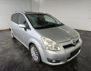 TOYOTA COROLLA VERSO 7PZ  2.2 D4-D 136CV MANUAL