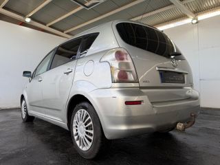 TOYOTA COROLLA VERSO 7PZ  2.2 D4-D 136CV MANUAL