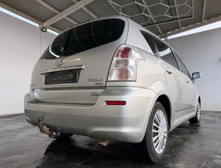 TOYOTA COROLLA VERSO 7PZ  2.2 D4-D 136CV MANUAL