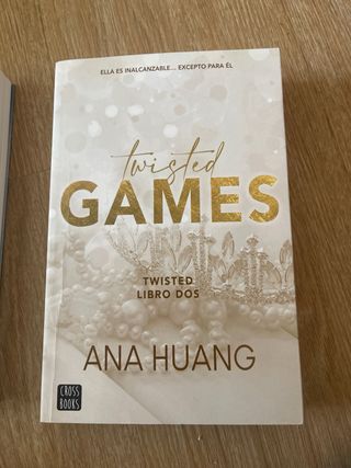 Twisted 1. Twisted love