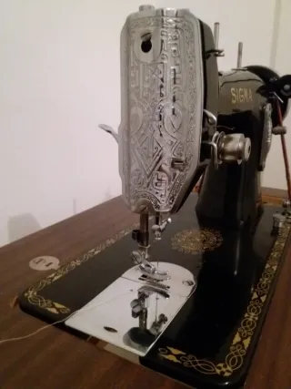 Máquina de coser antigua