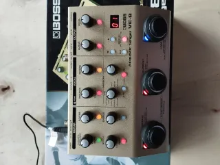 BOSS VE-8 Procesador Vocal/Guitarra